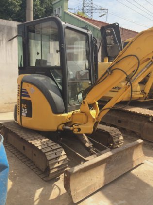 2014 komatsu pc35mr-2