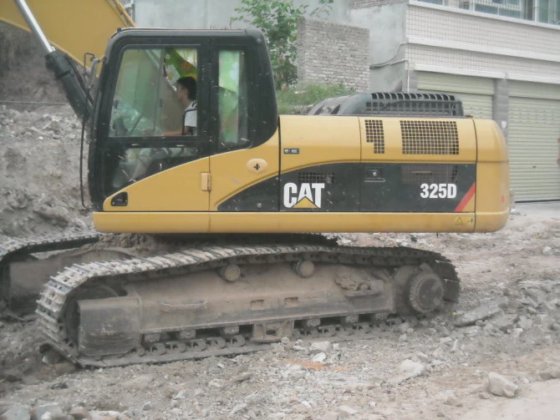 Caterpillar 325D