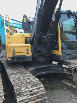 韩国品牌沃尔沃 Ec210blc 20 吨挖掘机特价销售