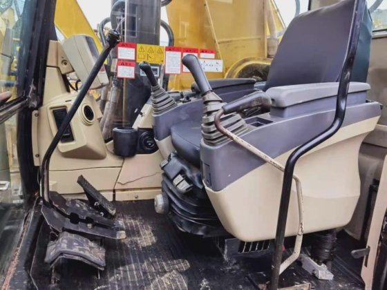 Gebrauchter Bagger Caterpillar 329c