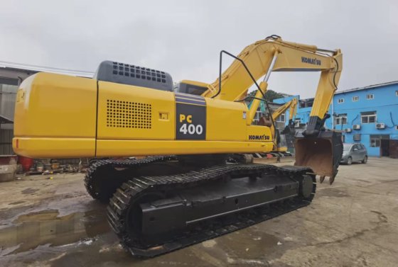 KOMATSU PC400-7