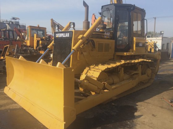 Caterpillar 社 D6g
