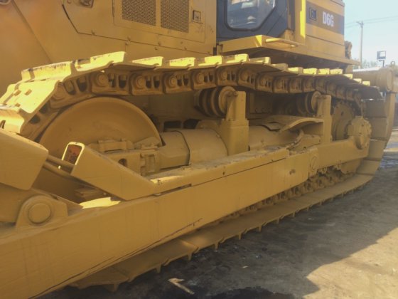 Caterpillar 社 D6g