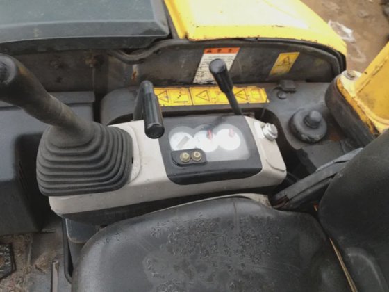 2014 komatsu PC35MR-2