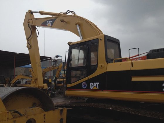 2018 Caterpillar CAT330BL