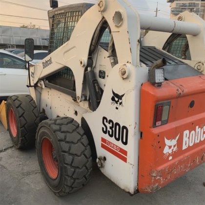 bobcat s300