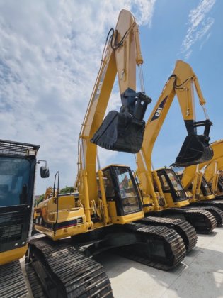 2019 CATERPILLAR CAT 320B