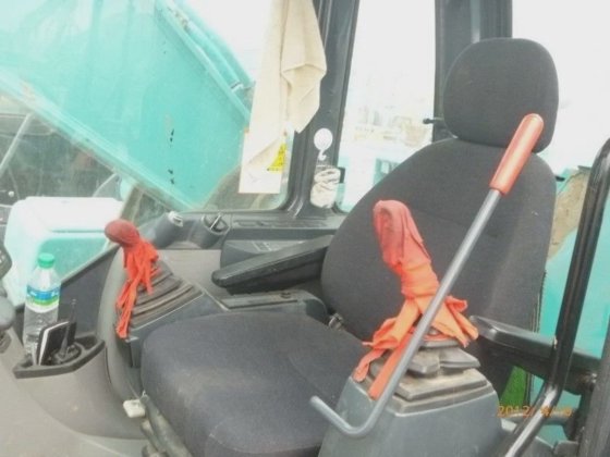 Kobelco SK330-8