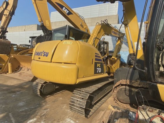 Komatsu PC70-8