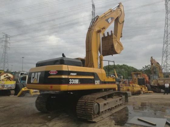 Caterpillar 社 330BL