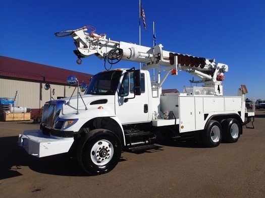 2005 INTERNATIONAl 7500 TEREX TELELECT