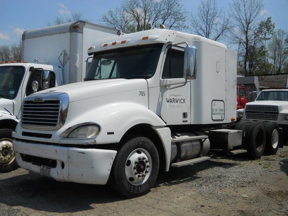 2007 FREIGHTLINER COLUMBIA CONVENTIONAL -