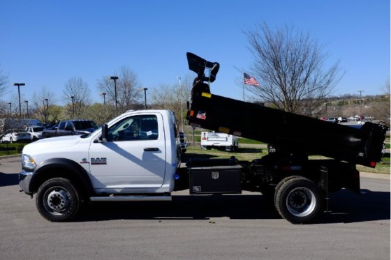 2016 RAM 5500 DUMP TRUCK