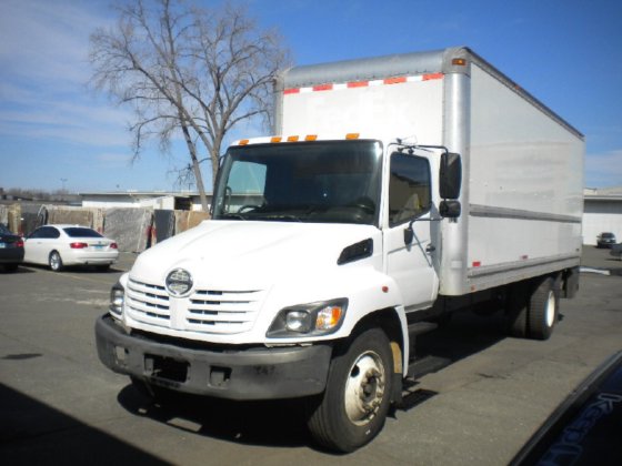 2008 HINO 268 BOX TRUCK