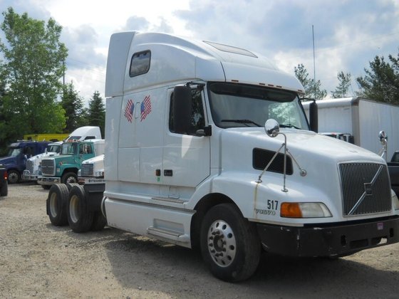 2003 VOLVO READY TO ROLL