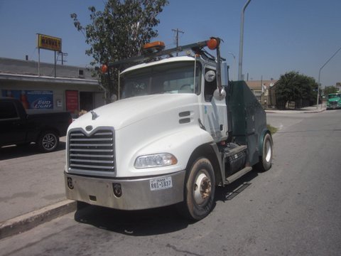 2007 MACK CX613 CONVENTIONAL -