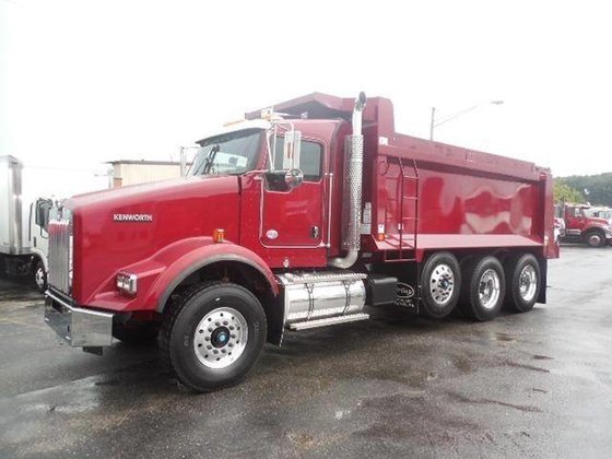 2016 KENWORTH T800 DUMP TRUCK