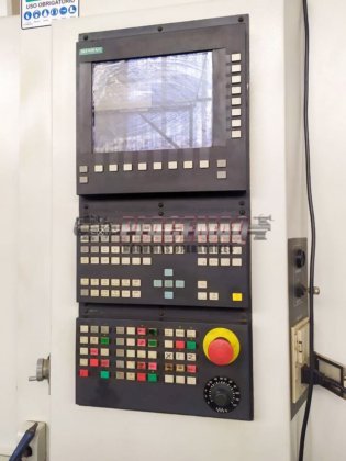 CENTRO DE USINAGEM ROMI DISCOVERY