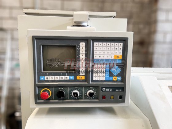 TORNO CNC ROMI CENTUR 30D