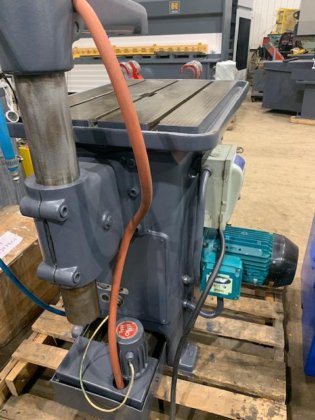 MACHINE À CHEMIN DE CLÉ