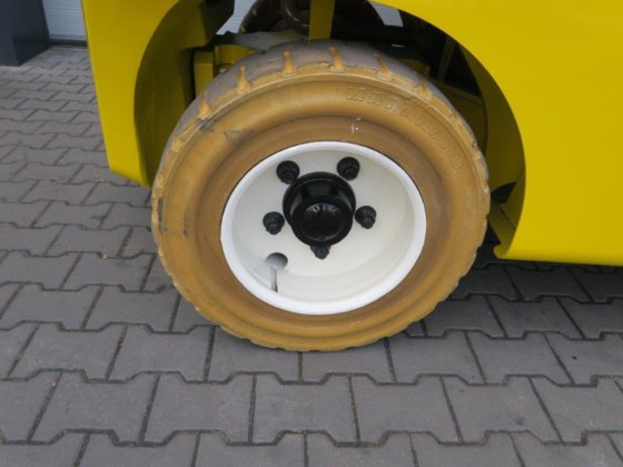 2010款耶鲁GLP50VX TRIPLEX集装箱室内叉车液化石油气叉车