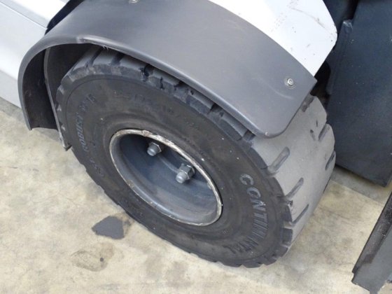 2017 Still RX60-25 - TRIPLEX