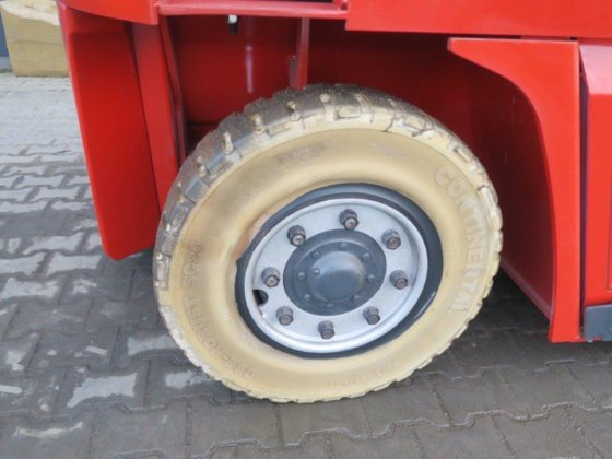 2013 款卡尔玛 ECF70-6 - 全新电池电动四轮叉车