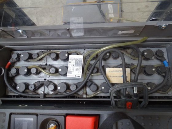 2017款永恒力EJC214堆高车