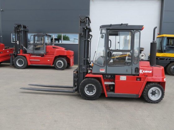 2003年卡尔玛DCD55-6H柴油叉车