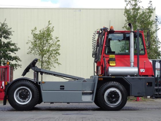 2006 Kalmar TTX182A - 可合法上路的码头牵引车