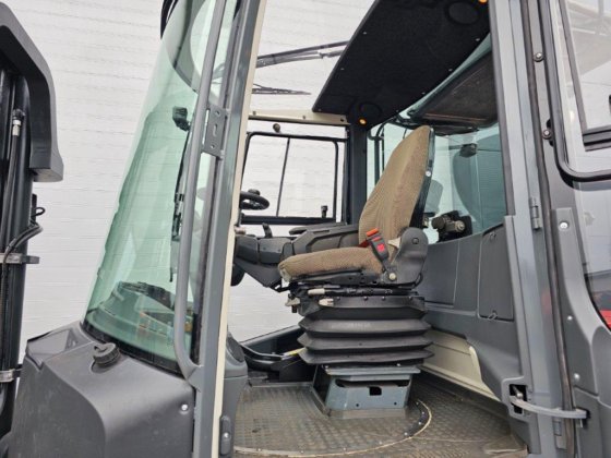 2019款卡尔玛DCG80-9柴油叉车