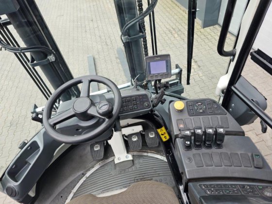 2019款卡尔玛DCG80-9柴油叉车