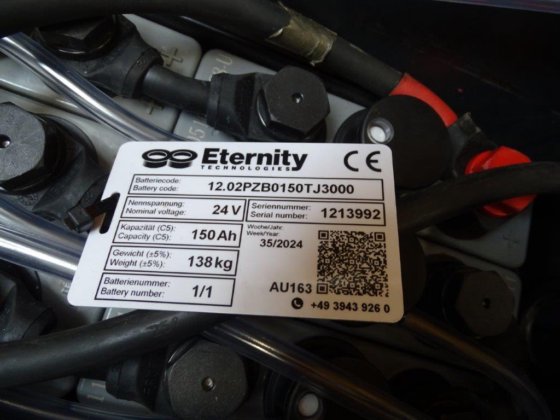 2008 年永恒力 EJC110 - 新型电池托盘堆垛机