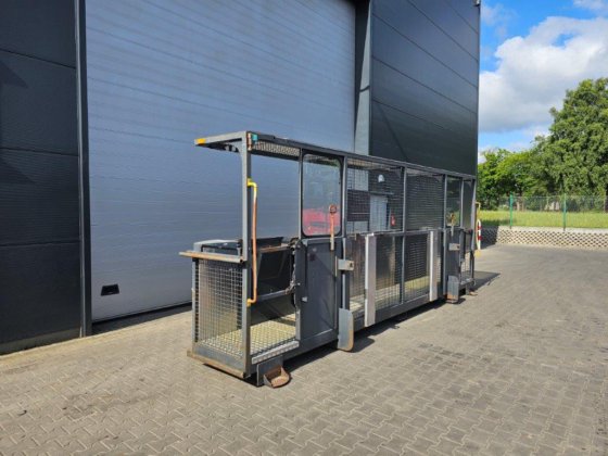 2011 Hubtex BIG 工作篮，适用于叉车人员篮