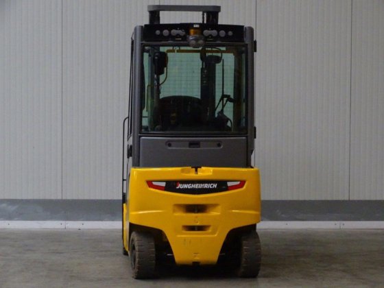 2017年永恒力EFG316电动四轮叉车