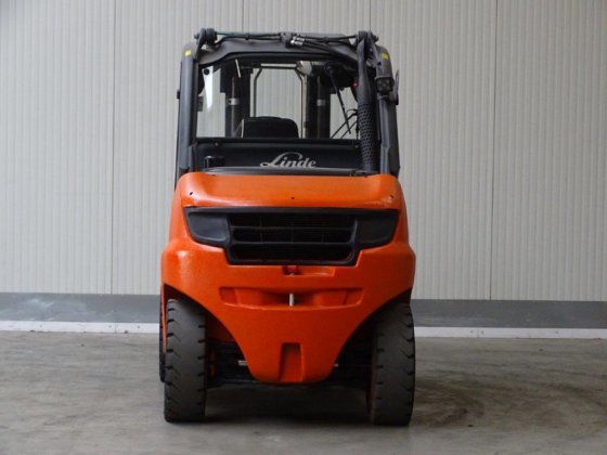 2015年林德H50D-02集装箱室内叉车 TRIPLEX 柴油叉车