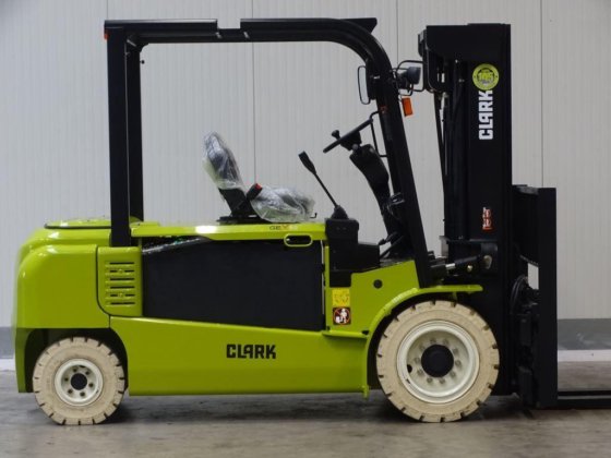2023 Clark GEX50 - Container