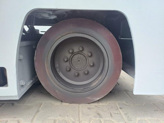 2006 Hubtex MQ40 四向侧装机