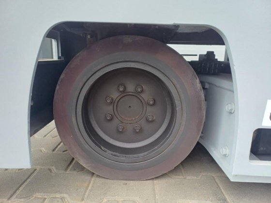 2006 Hubtex MQ40 四向侧装机