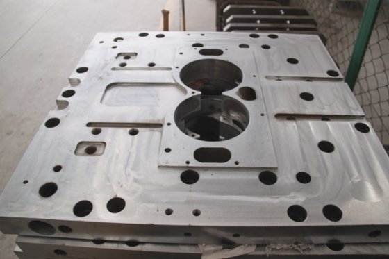 航吉牌轧机备件制造商