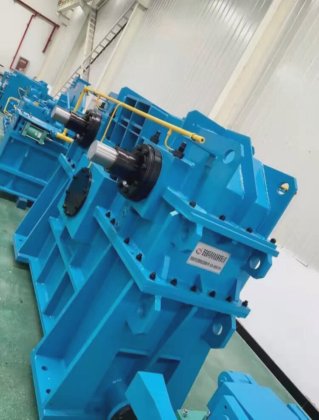 线材荒料轧机航机齿轮箱