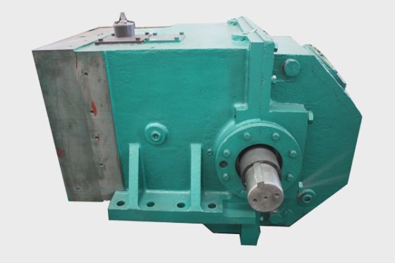 航机90m精轧机锥齿轮箱-1117-08