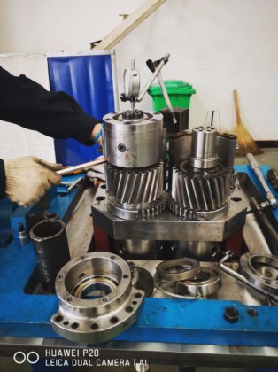 轧机航机齿轮箱