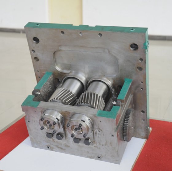 航吉135m滚轮箱HJ-RB135