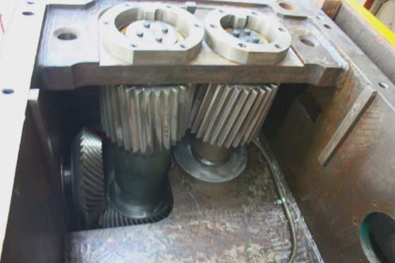 航机D285立式传输箱