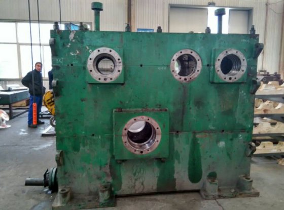 航吉线材轧机减速齿轮箱-1202-02