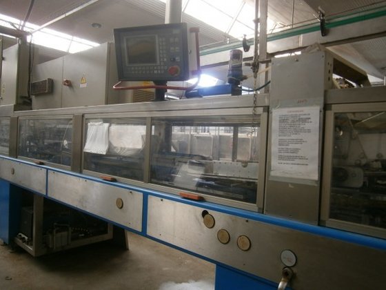 Encartonneuse Pack Kronnes