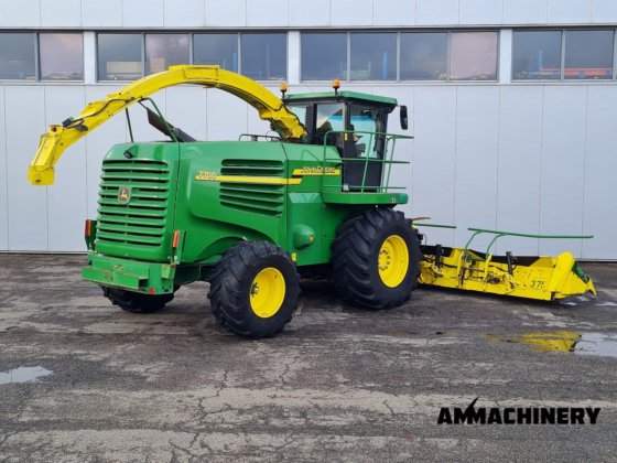 John Deere 7700