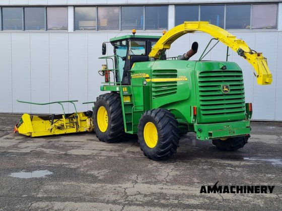 John Deere 7700