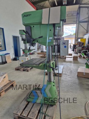FLOTT 32 STG 立柱钻床
